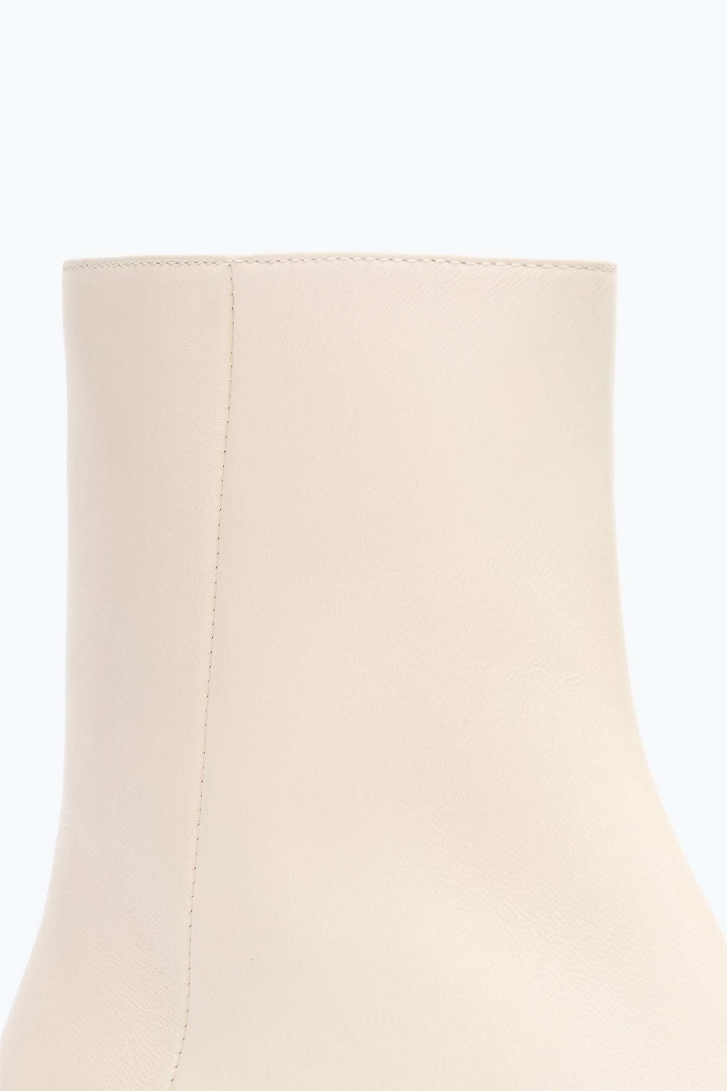BONNIE ANKLE BOOT IN IVORY LEATHER AND GOLD CRYSTALS 40